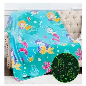 Mermaid Glow-in-the-Dark Throw Blanket